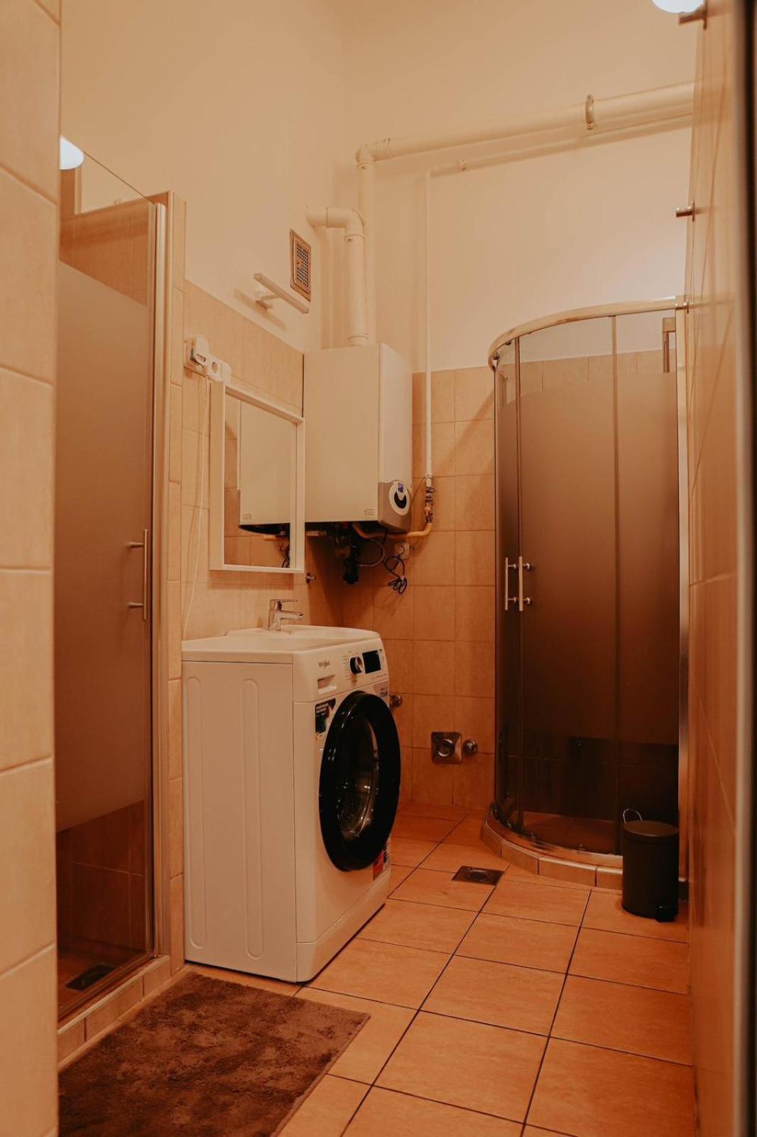 Rooms For Rent In Centre Budapest Exterior foto