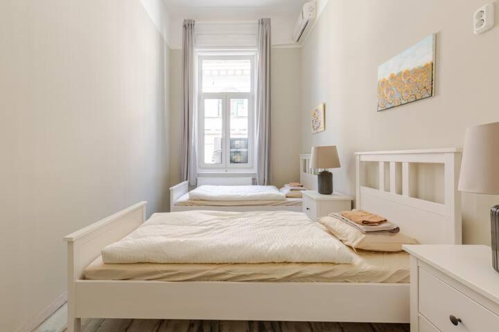 Rooms For Rent In Centre Budapest Exterior foto